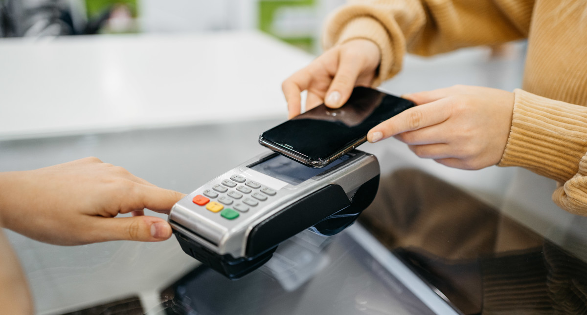 ¿Cómo sé si mi tarjeta tiene contactless?